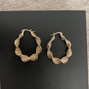 Gold twisted hoop earrings